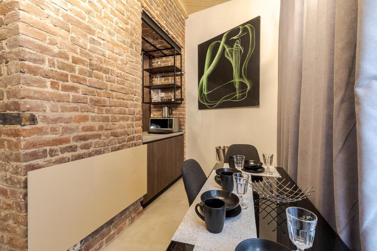 Lessea Fireplace Apartment Lviv Extérieur photo